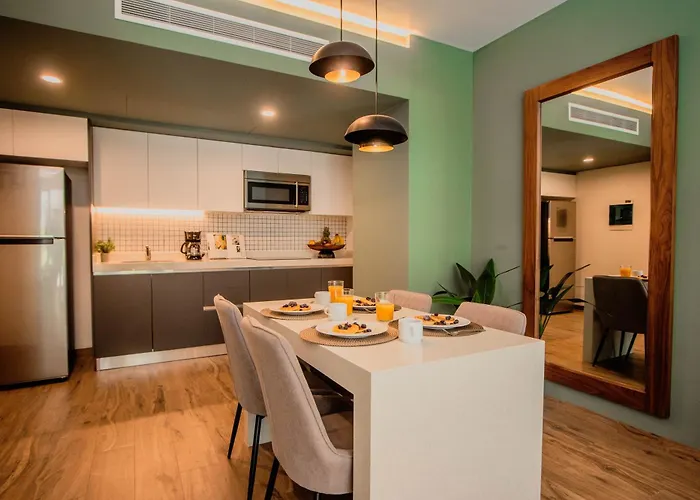 Sensai Downtown Luxury Apartment